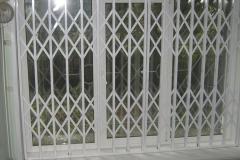 Раздвижная решетка на окно